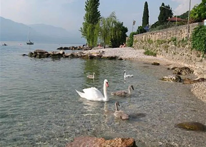 Apartment San Zeno - Vicino Centro,lago Parcheggio