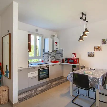 Lägenhet San Zeno - Vicino Centro,lago Parcheggio *